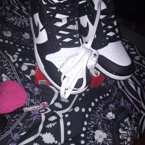 Dunk new never been worn brand new in box Jordan’s - Picture 2 of 2